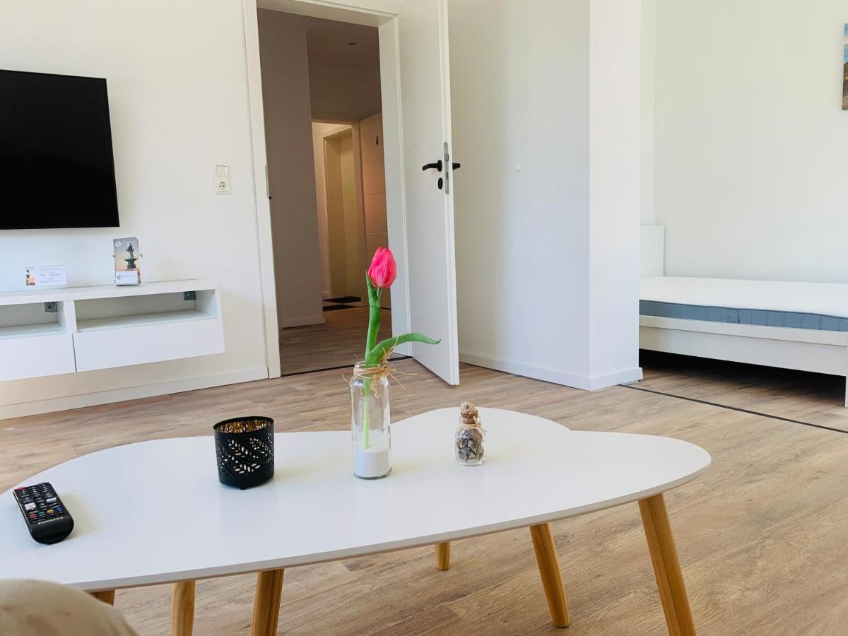 Feddersen Living Kernsanierte Ferienwohnungen - Gemuetlich - Netflix - Voll Ausgestattet - Zentral Brunsbuttel Exterior photo