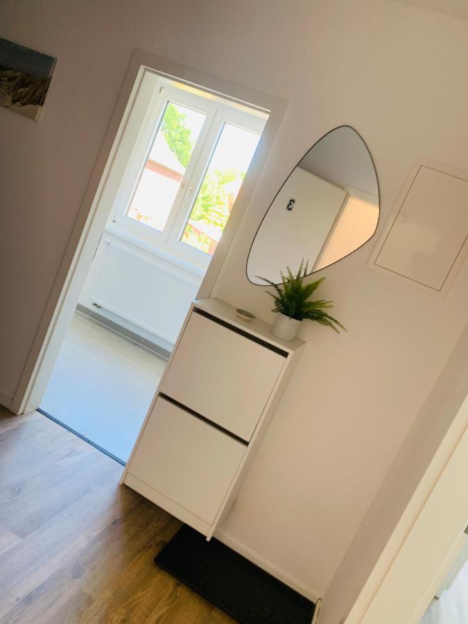 Feddersen Living Kernsanierte Ferienwohnungen - Gemuetlich - Netflix - Voll Ausgestattet - Zentral Brunsbuttel Exterior photo